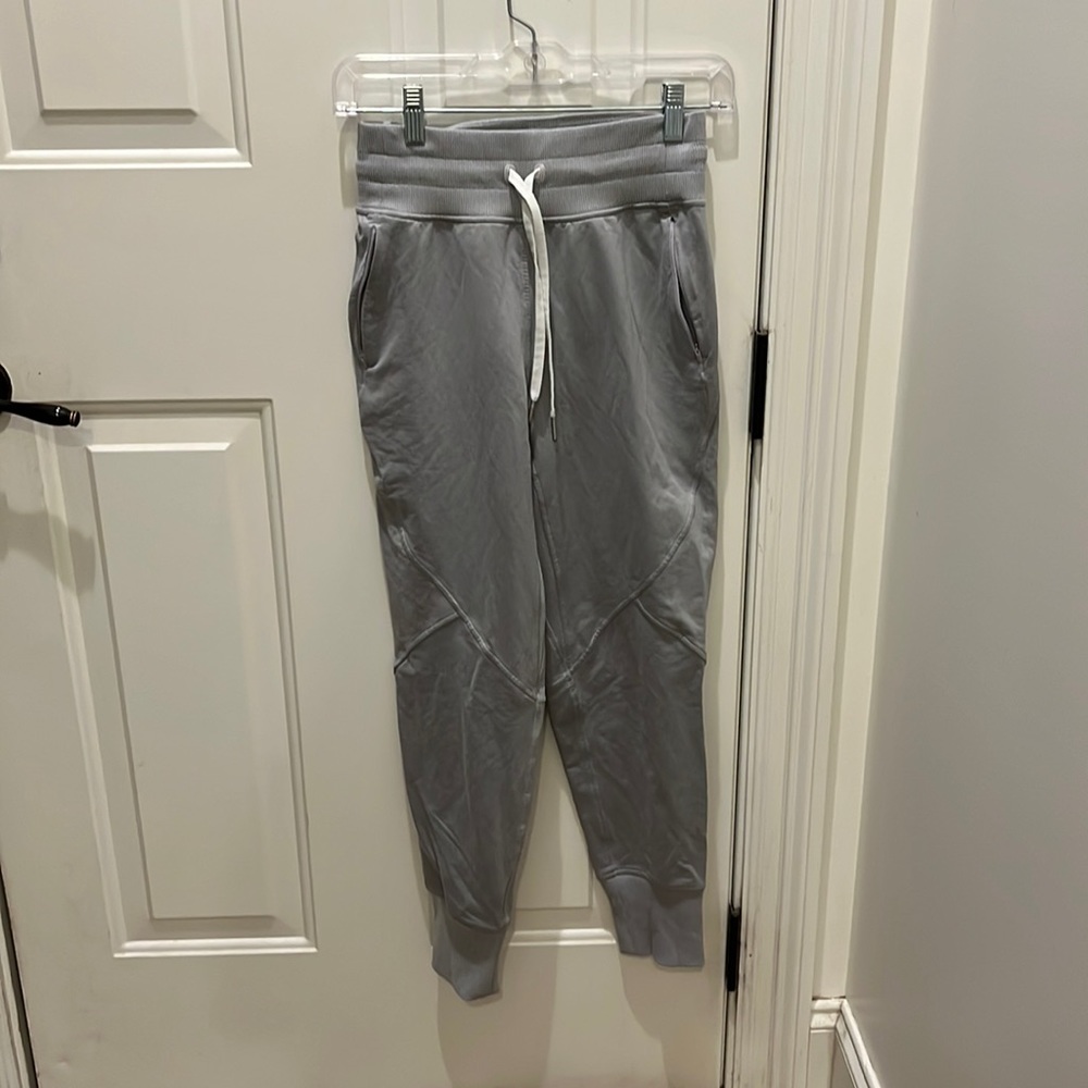 Lululemon Metro Miles Jogger; Heathered Stargaze